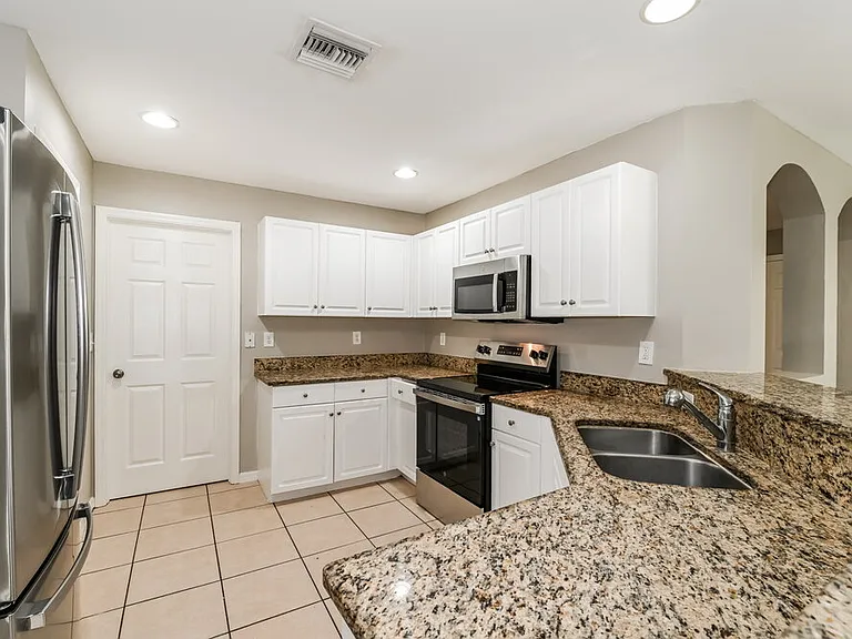 3608 5th St SW — Photo 8