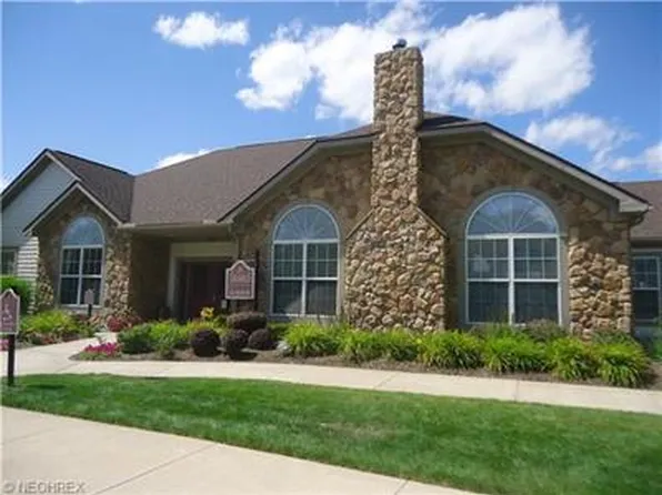 423 Classic Dr, Tallmadge, OH 44278