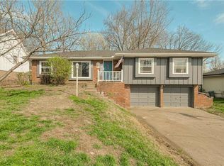 420 Pershing St, Liberty, MO 64068