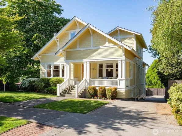 402 Halladay Street, Seattle, WA 98109