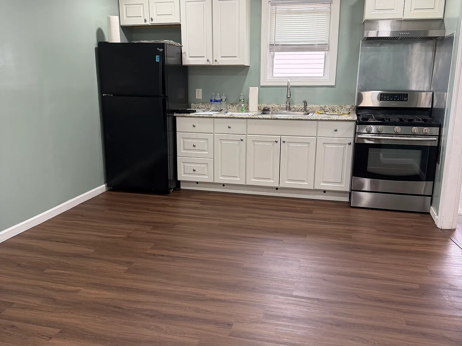 2 bed, 1050 sqft, $2,250 — Photo 1