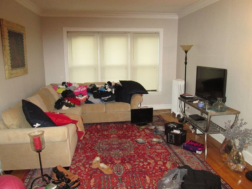 1st image of 3837 N Janssen Ave