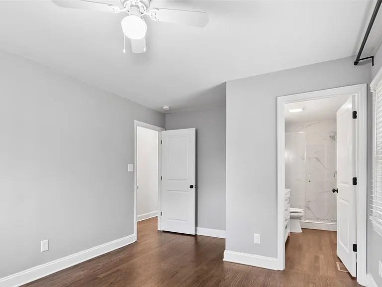 6725 Castlegate Dr — Photo 4