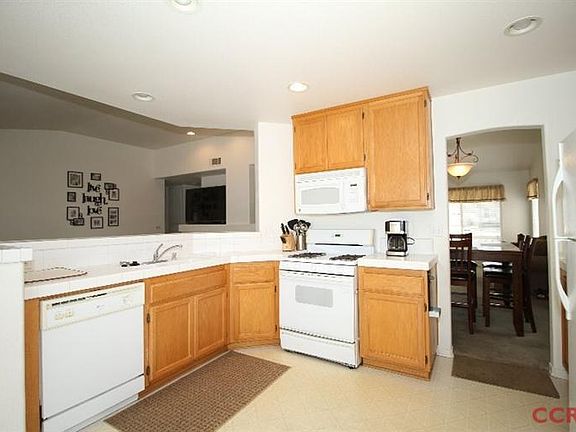 5th image of 509 E Capistrano Ln