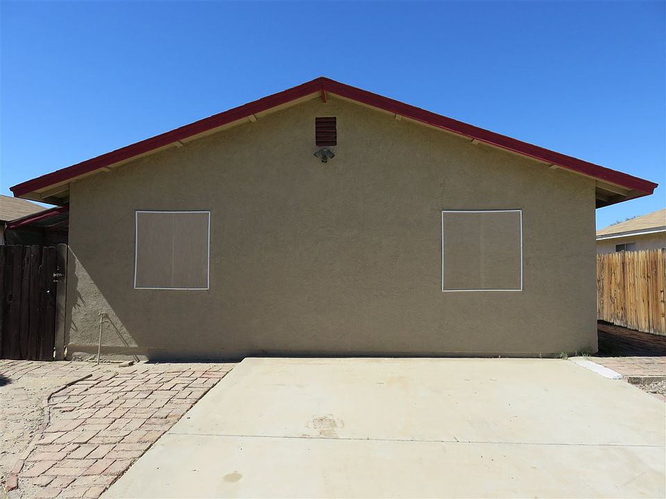 1st image of 11480 S Phoenix Dr