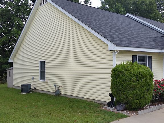 2nd image of 1376 Northridge Dr