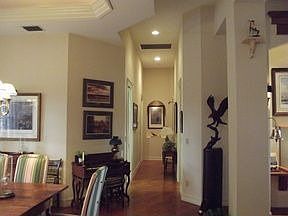 5th image of 557 Eagle Creek Dr
