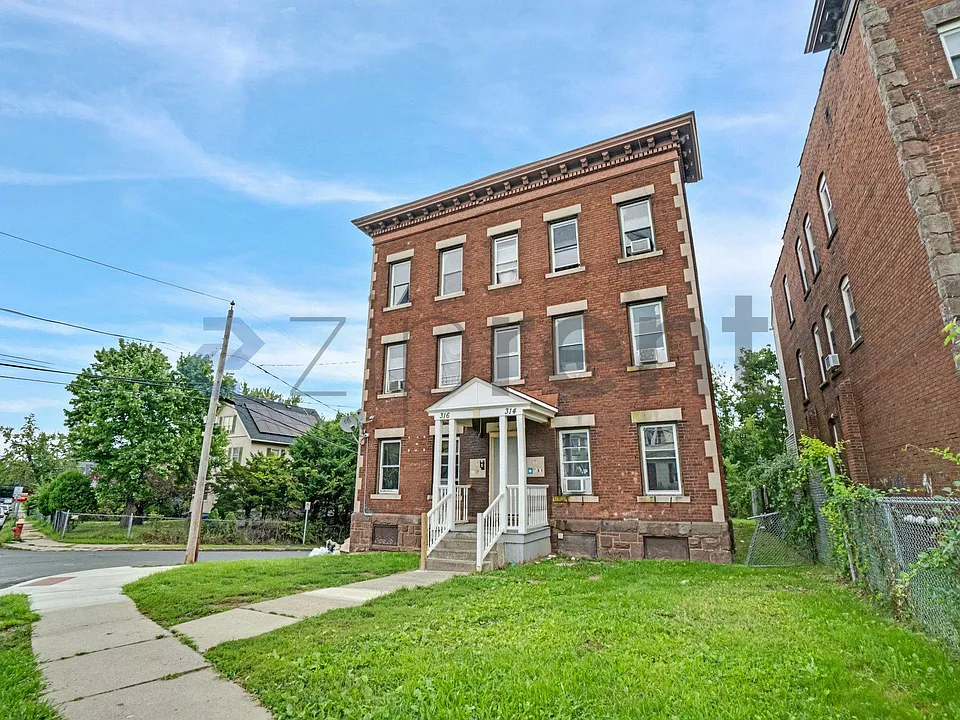 314-316 Bellevue St #3L