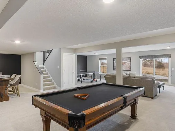 557 Heartland Dr, Delano, MN 55328