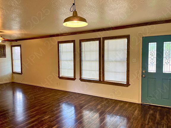 4th image of 166 Fargo Ave