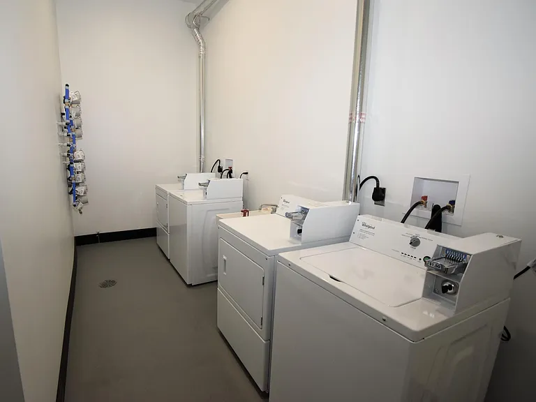 1713 Termon Ave #8 — Photo 6