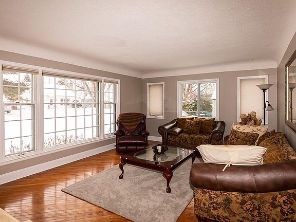 4th image of 6408 Harriet Ave