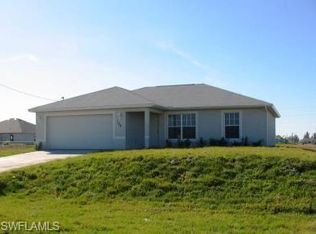 102 NW 26th Ter, Cape Coral, FL 33993