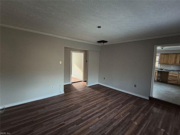 2nd image of 7704 Roaring Run Rd