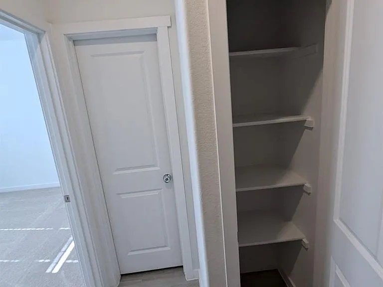 1842 White Ash Way — Photo 23