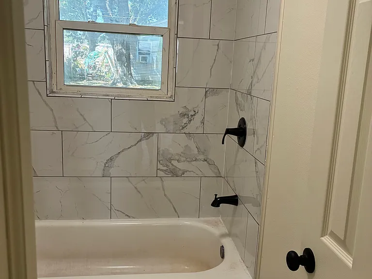 405 E Church St #2 — Photo 2