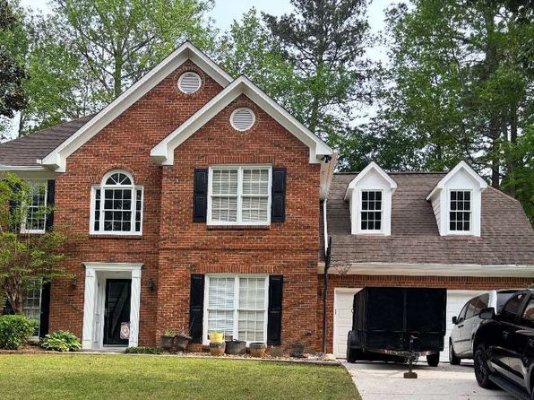 1030 San Lacinto Ln, Lawrenceville, GA 30043