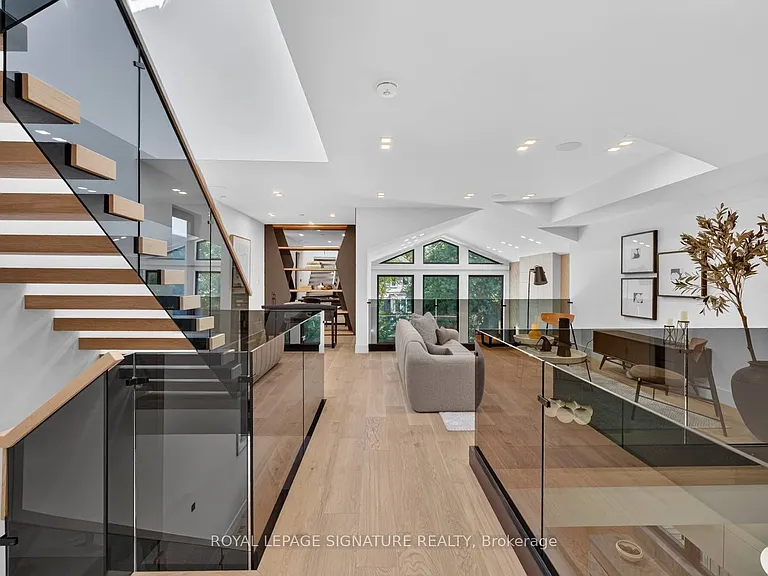 156 Snowdon Ave — Photo 16
