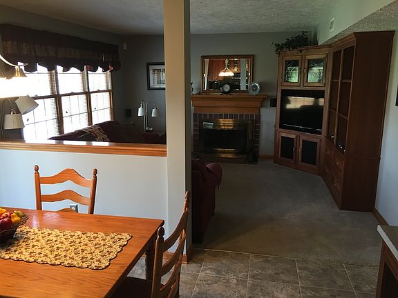 4th image of 801 S Tanninger Dr