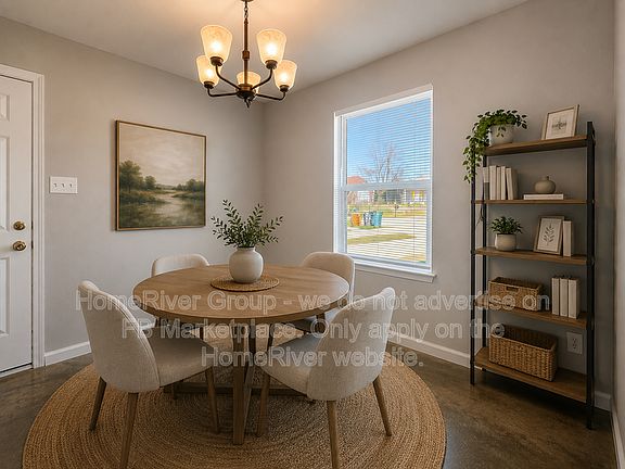 4th image of 3804 Lake Park Cv