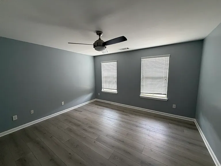 2161 Crestridge Trl NE — Photo 16