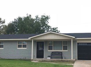 5919 Rosewood Dr, Great Bend, KS 67530