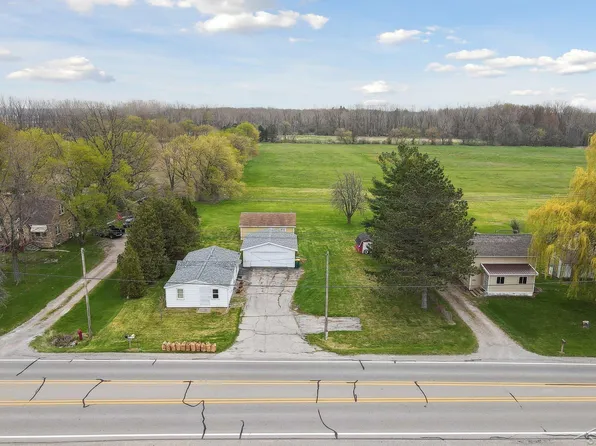 5307 Mackinaw Rd, Bay City, MI 48706