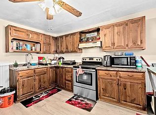 92 Elm St APT 2, Southbridge, MA 01550