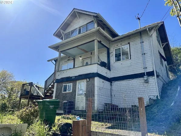 808 W A Loop, Rainier, OR 97048