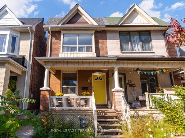 30 1/2 Macaulay Ave, Toronto, ON M6P 3P6