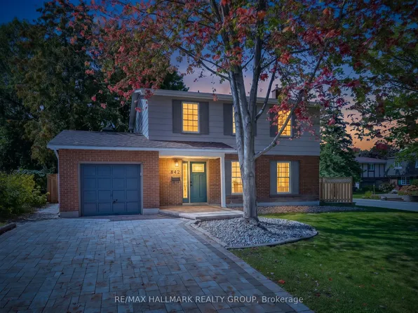 612 Clancy St, Ottawa, ON K1J 7T9