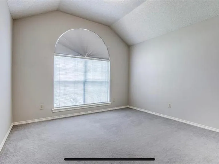 2122 Preakness Ct — Photo 14
