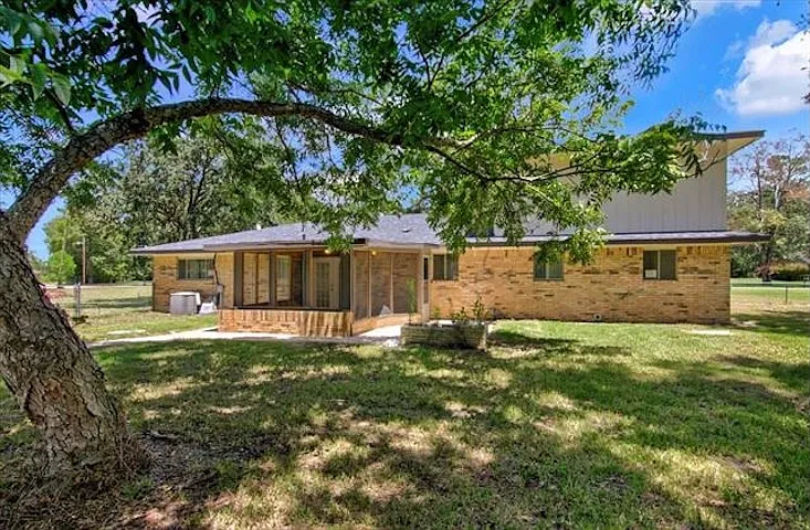 4327 McFarland Cir — Photo 29