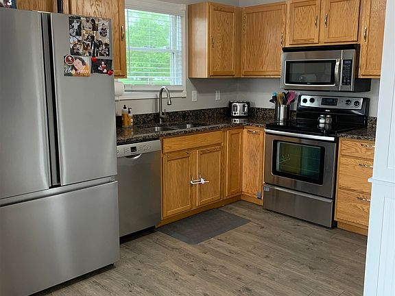 5th image of 56875 Meadow Glen Dr