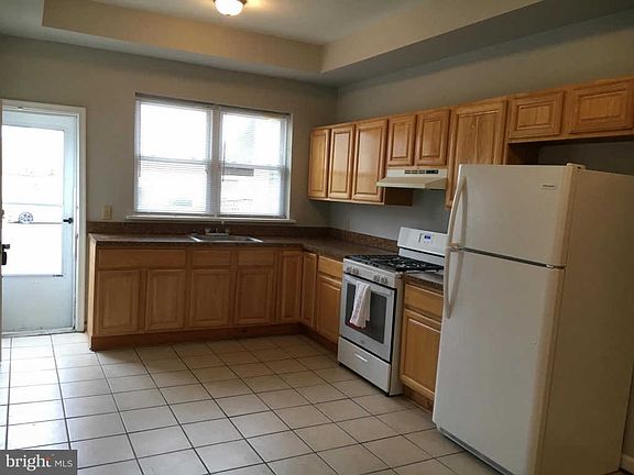 5th image of 25 N Saint Bernard St