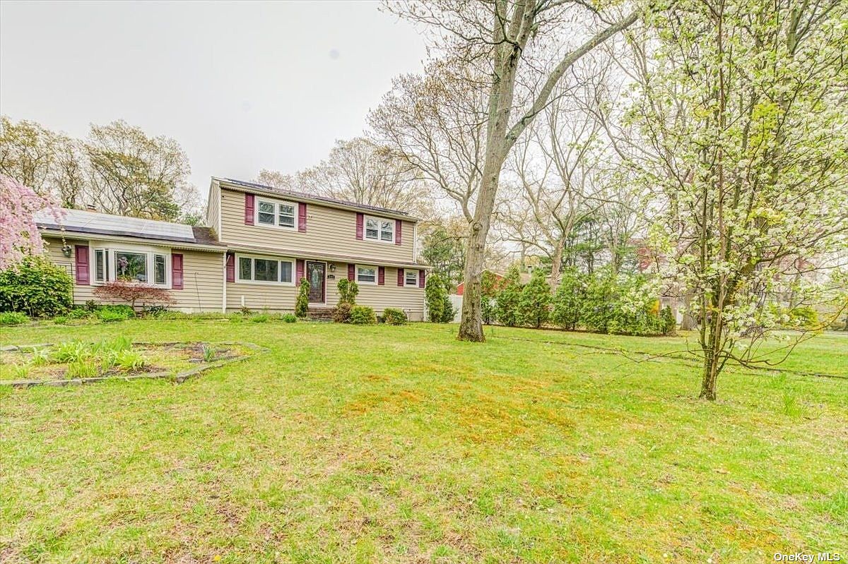 221 Holland Avenue, Medford, NY 11763 Zillow