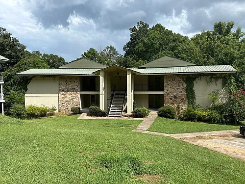 3200 Aquarius Dr Photo 1