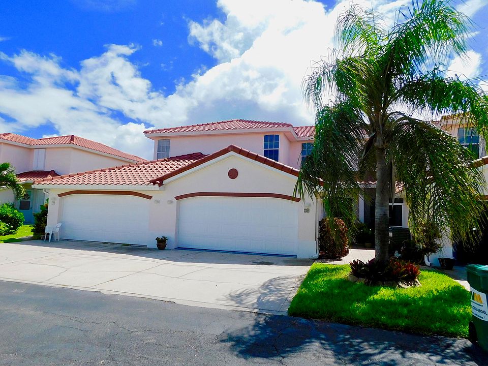 1st image of 250 Saint Lucie Ln APT 20