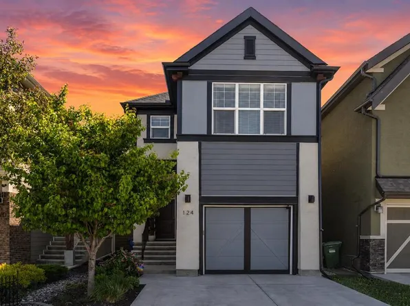 124 S Masters Cres SE, Calgary, AB T3M 2M9