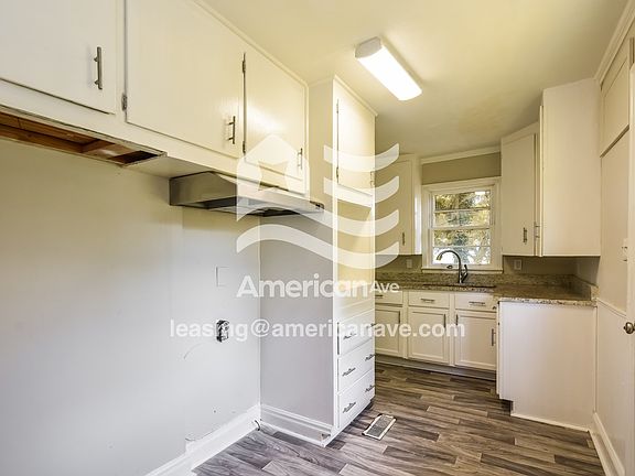 129240_004_kitchen_5.jpg