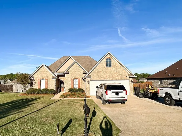 122 Rippavilla St, Saltillo, MS 38866