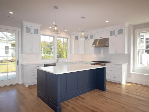 533 Woods Hole Road #C102, Woods Hole, MA 02543