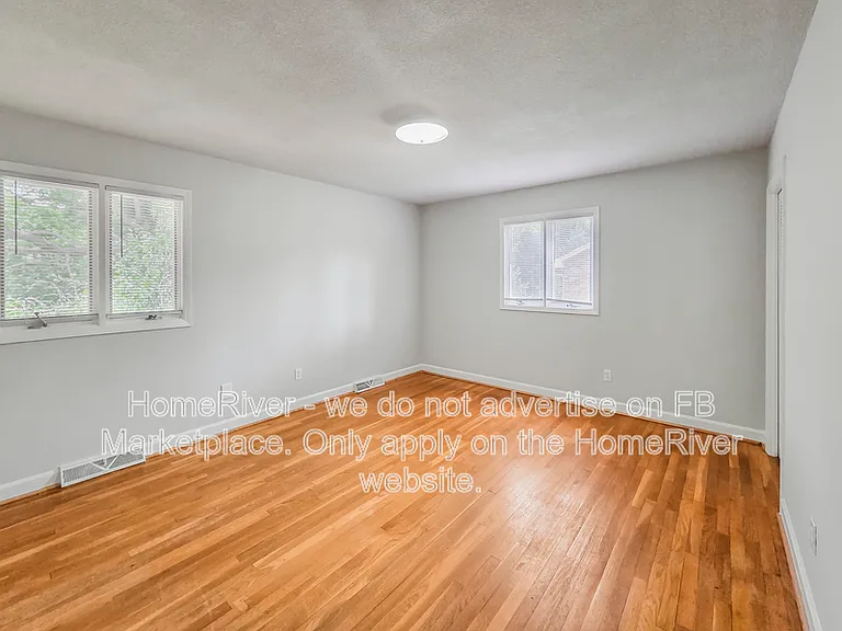 3002 Club Dr — Photo 13