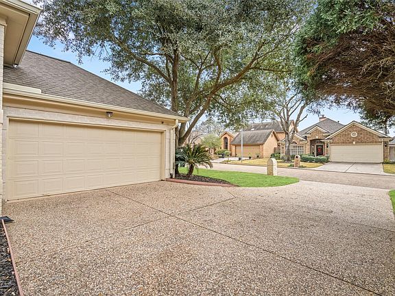 5th image of 8310 Bon Hill Ct