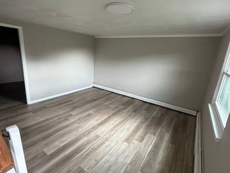 523 Mishler Rd — Photo 1