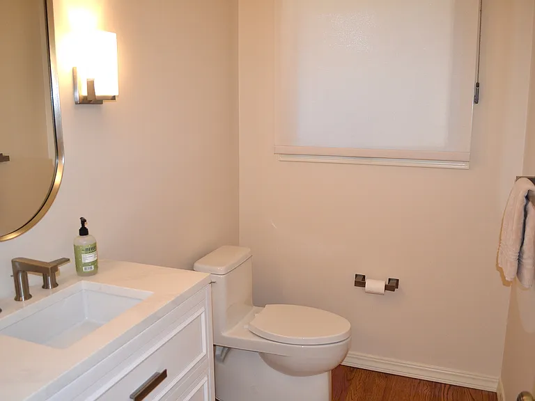 7060 Valley Greens Cir — Photo 30