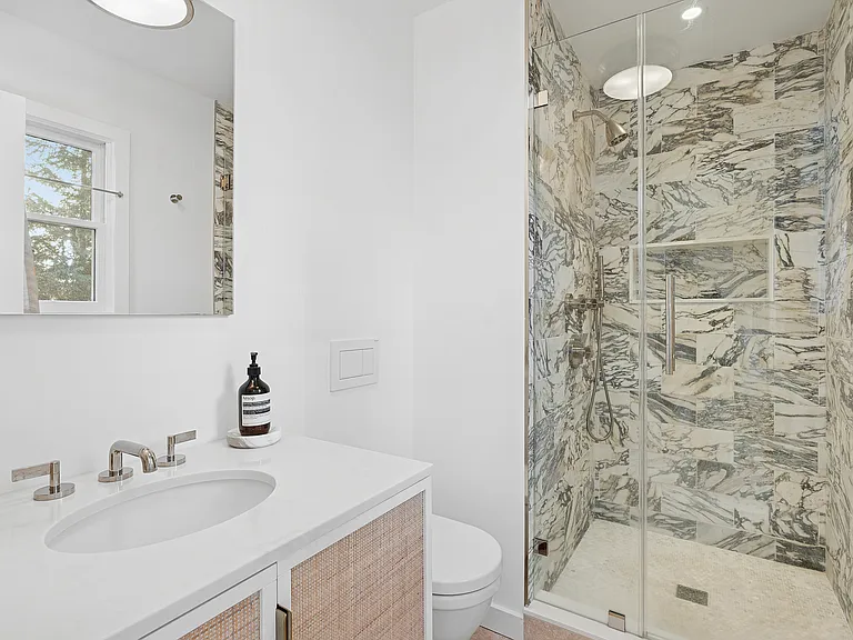 8 Rehan Ave — Photo 18