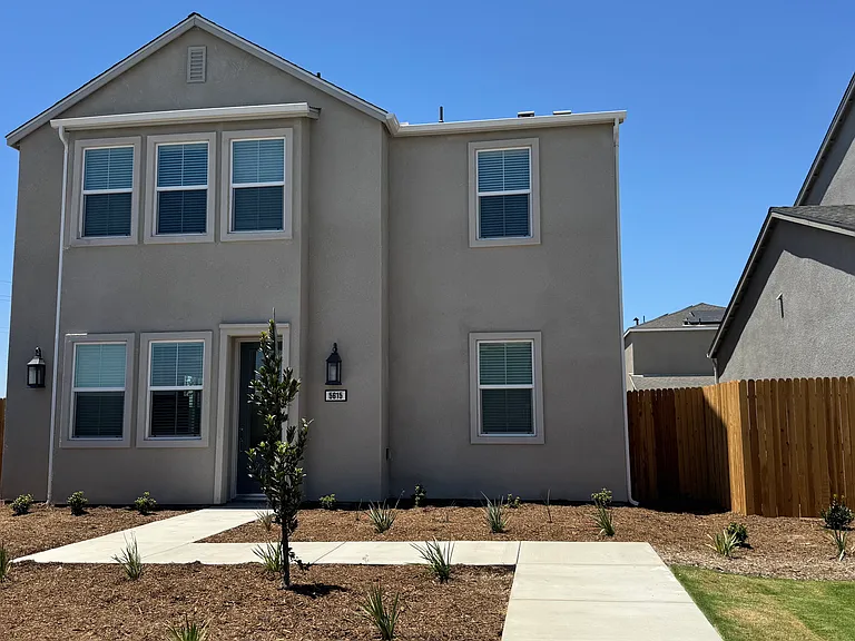 5615 Giocondo Ave — Photo 1