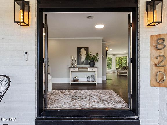 5th image of 820 Saint Pauls Drive