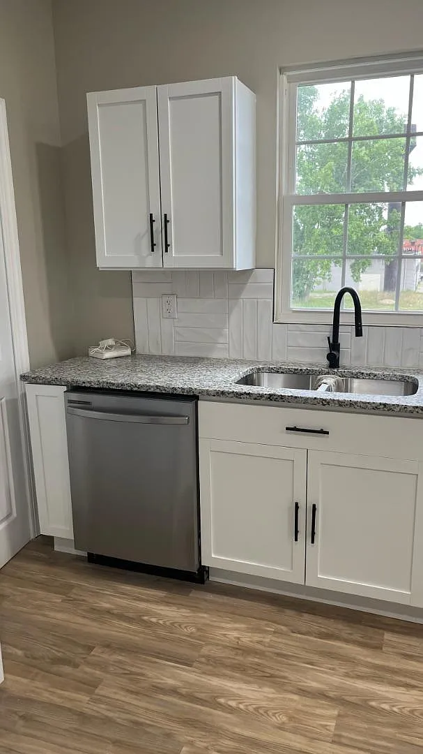 1152 Clairmount St - 1154 Clairmount — Photo 1